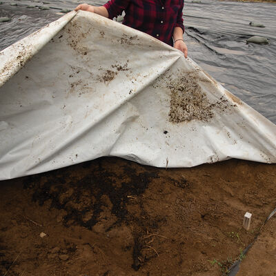 Silage Tarp &ndash; 32' x 100' Silage Tarps